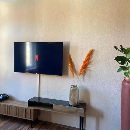 Michelangelo Netflix * Eisenach