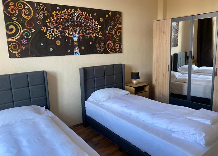 דירה Michelangelo Netflix אייזנבאך